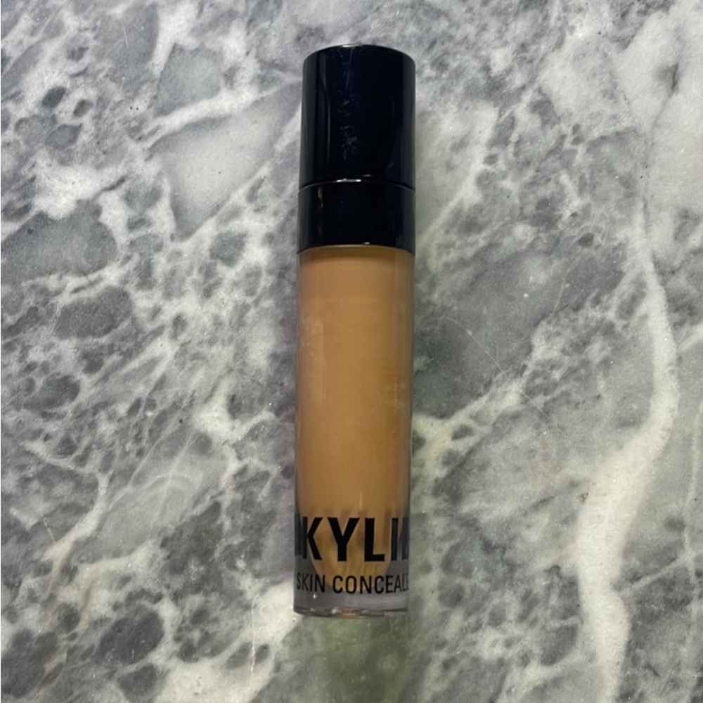 Kylie Cosmetics Concealer Granola